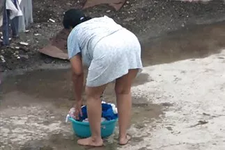 Đi dạo trong trang phục không có phim sex my den va gai nhat quần lót.