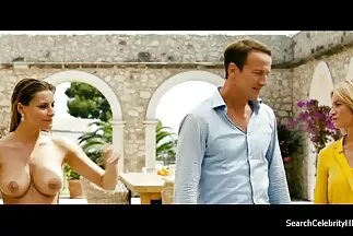 Một thiếu nữ tóc đỏ chọc phim sex nhật vú to sâu vài ngón tay vào âm đạo của chính mình.