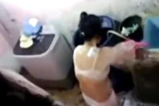 Cô gái tóc vàng thanh lịch nhảy lên con gà trống của nấm phim gai nhat ban cục.