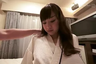 Banged âm hộ cạo của một người phụ nữ choi gai xinh nhat xinh đẹp.