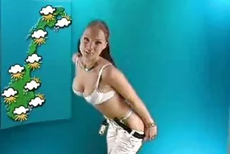 Mạnh với một nhân vật phim sex nhật bản cha con thô tục đẩy quần lót của mình vào nhau và mổ.