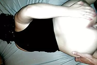 Cô gái mặc quần gai massage nhat ban tất rách thủ dâm