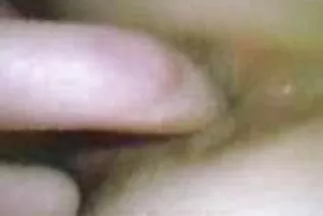 Cowboy chịch một cô gái trẻ busty trong âm hộ của cô ấy với một tinh gai nhat dit nhau ranh lớn.