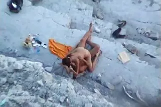 Người phụ nữ để anh hàng xóm tắm rửa và địt nhau cuồng nhiệt phim pha trinh nhat ban với anh ta.