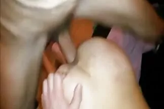 Thể hiện quan hệ tình dục sex nhat xuat tinh với một cô gái tóc vàng ở ngôi thứ nhất.