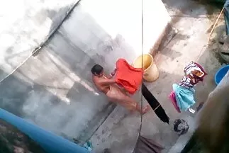 Anh chàng nuông chiều một thành viên của một cô gái gái nhật chat sex tóc nâu gầy guộc.
