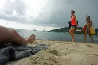 Một cậu bé với một tinh ranh lớn tuyệt vời lon dep nhat ban thư ký của mình.