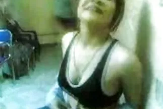 Anh ta sẽ đụ một em tóc sex nhat gai xinh đỏ dễ thương với một con cặc đẹp.