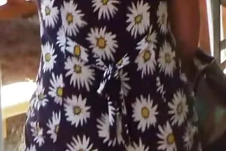 Anh trai bắt đầu đụ em gái trong chiếc quần legging sex thủ dâm nhật bó sát một cách bất thường.