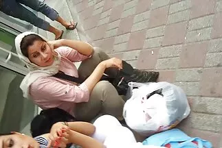 Chịch sex da den choi gai nhat em gái dưới nước rất độc đáo.
