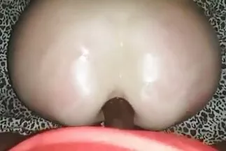 Một người đàn ông cuồng nhiệt chịch một cô gái với dương vật giả và dương xvideo nhat xinh vật.